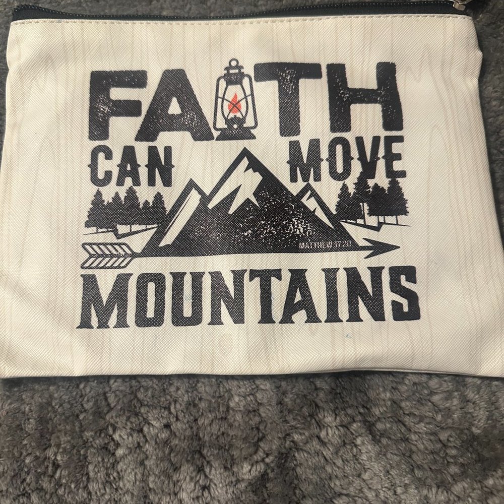 Pouch - Picture 2 of 5